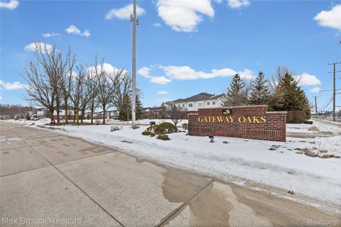 5817 Twin Oaks Drive Sterling Heights City MI 48314