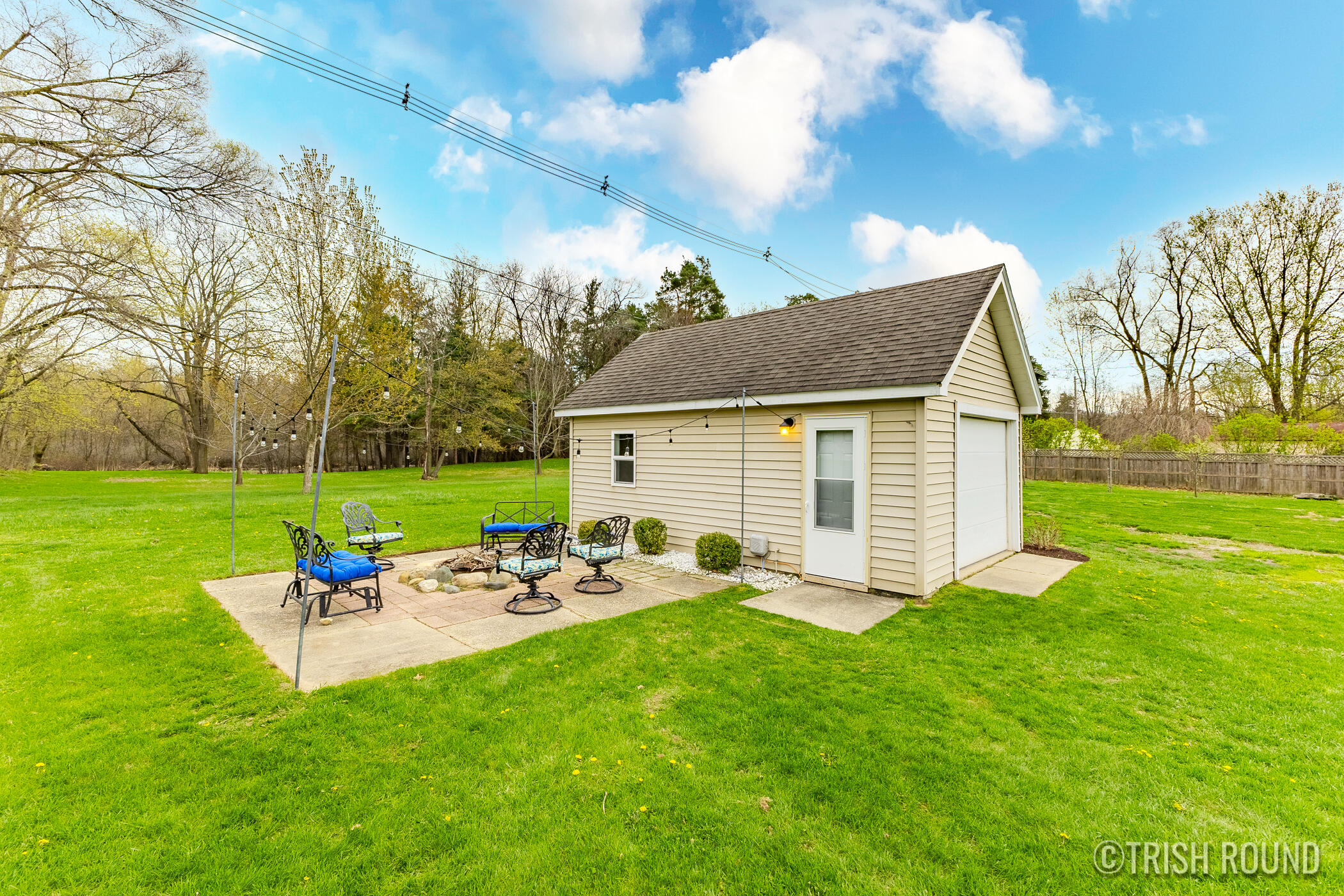 554 Kenowa Avenue SW