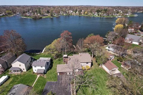 3541 Highland Blvd Highland Charter Township Oakland MI 48356