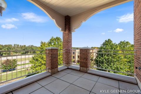 Tiny photo for 141 Central Avenue #420, Holland City, MI 49423 (MLS # 71026054567)