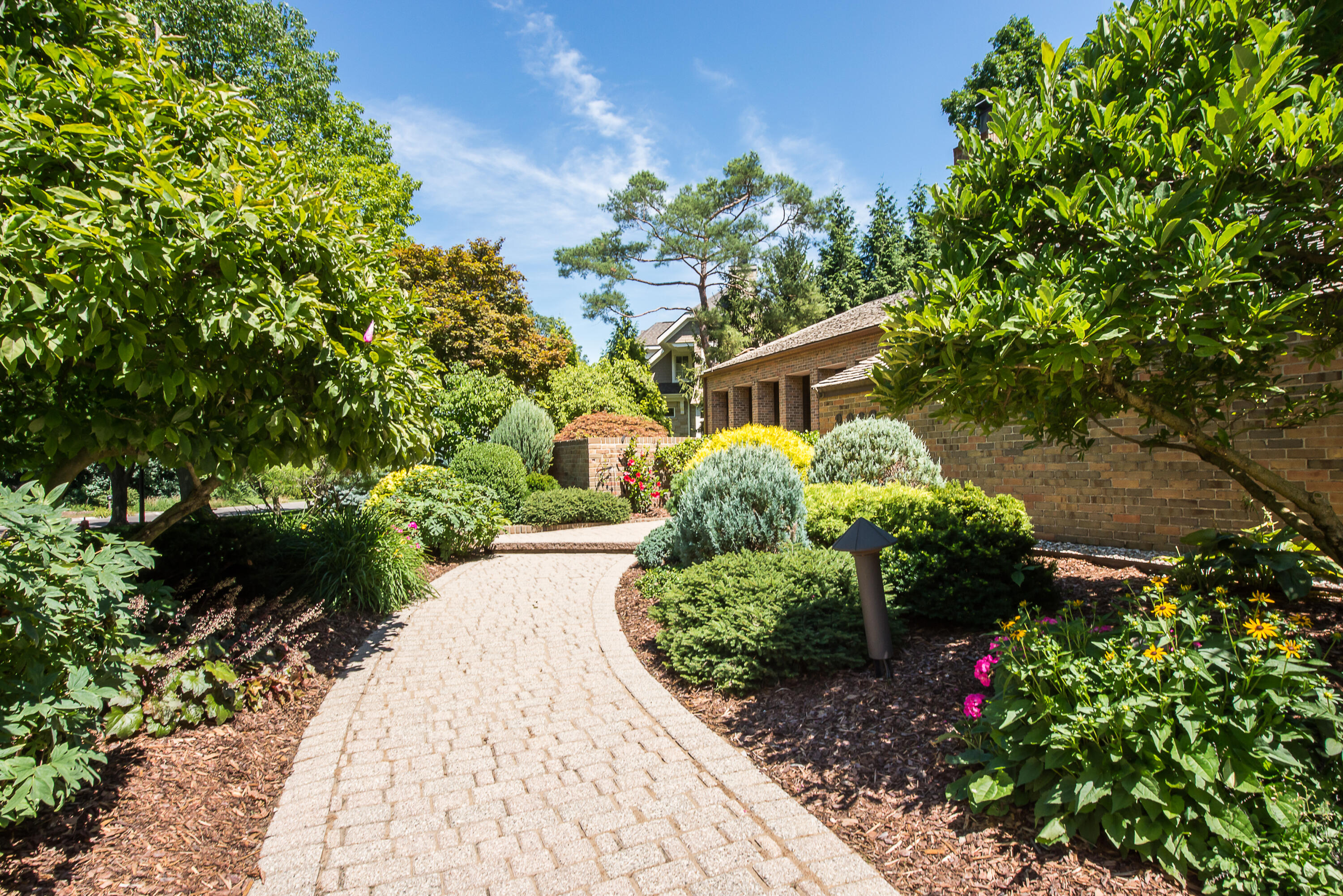 2980 Devonshire Road