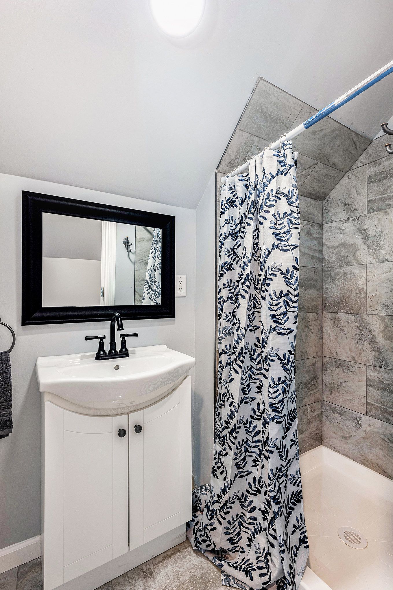 Detroit City Wayne, Michigan 48224, United States, 3 Bedrooms Bedrooms, ,3 BathroomsBathrooms,Residential,Active,100648