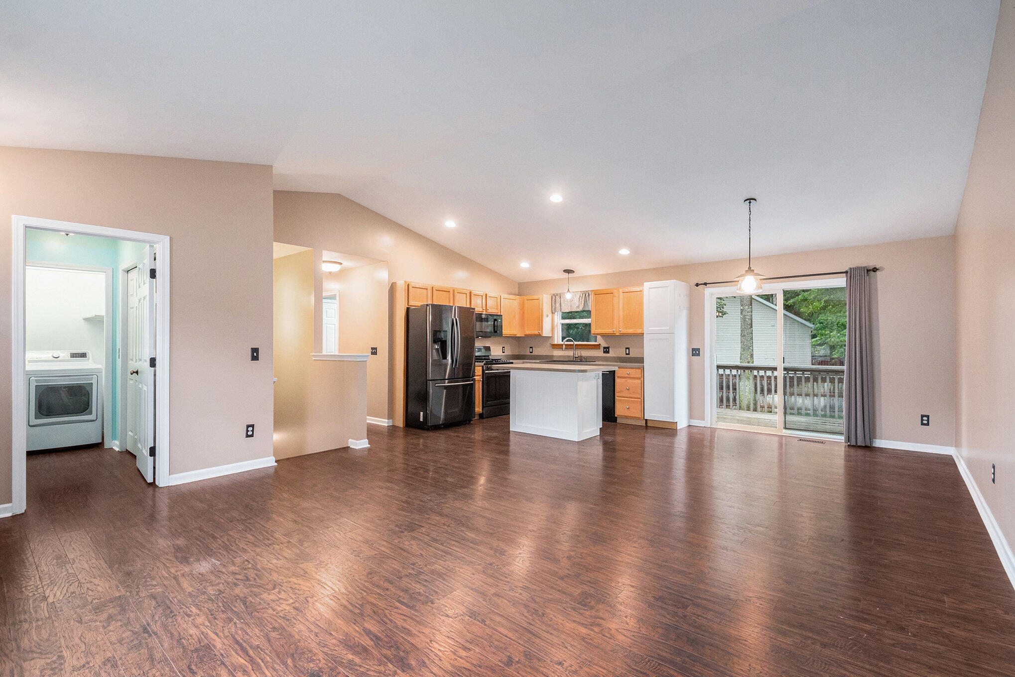 11127 Creekside Drive