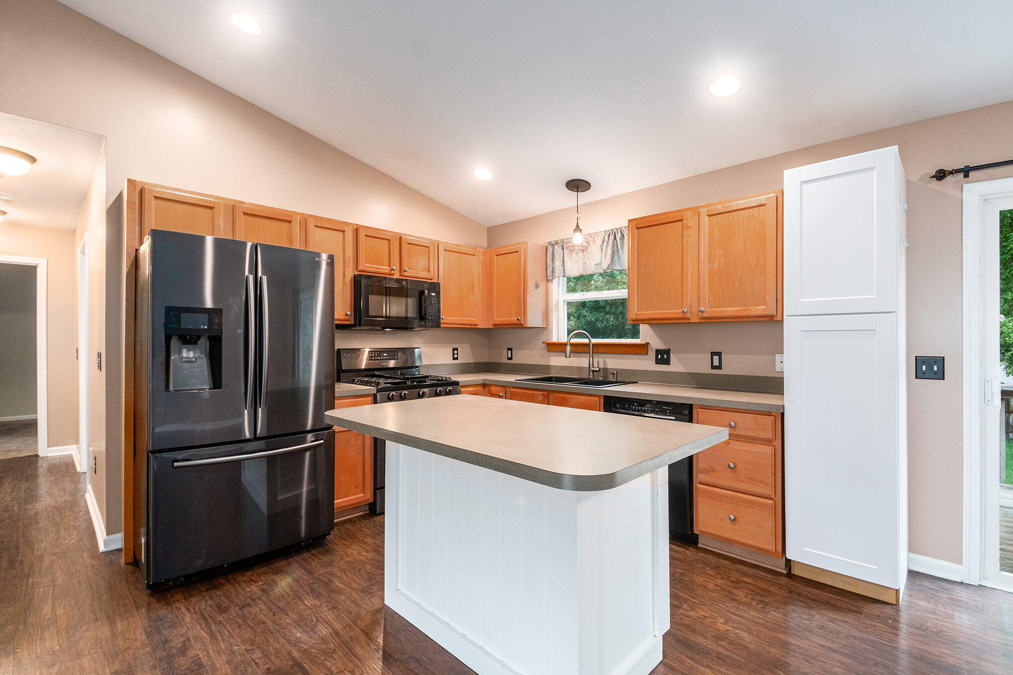 11127 Creekside Drive