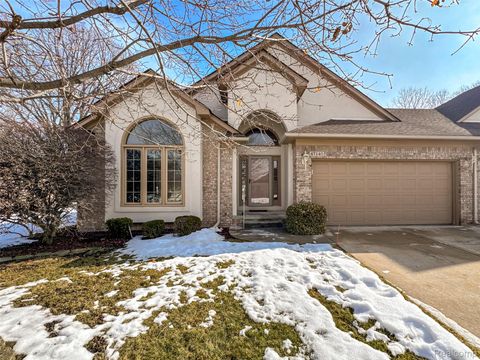 47140 Hunters Chase Drive Macomb Township MI 48042