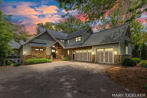 3516 Goodwood Drive SE Cascade Charter Township MI 49546
