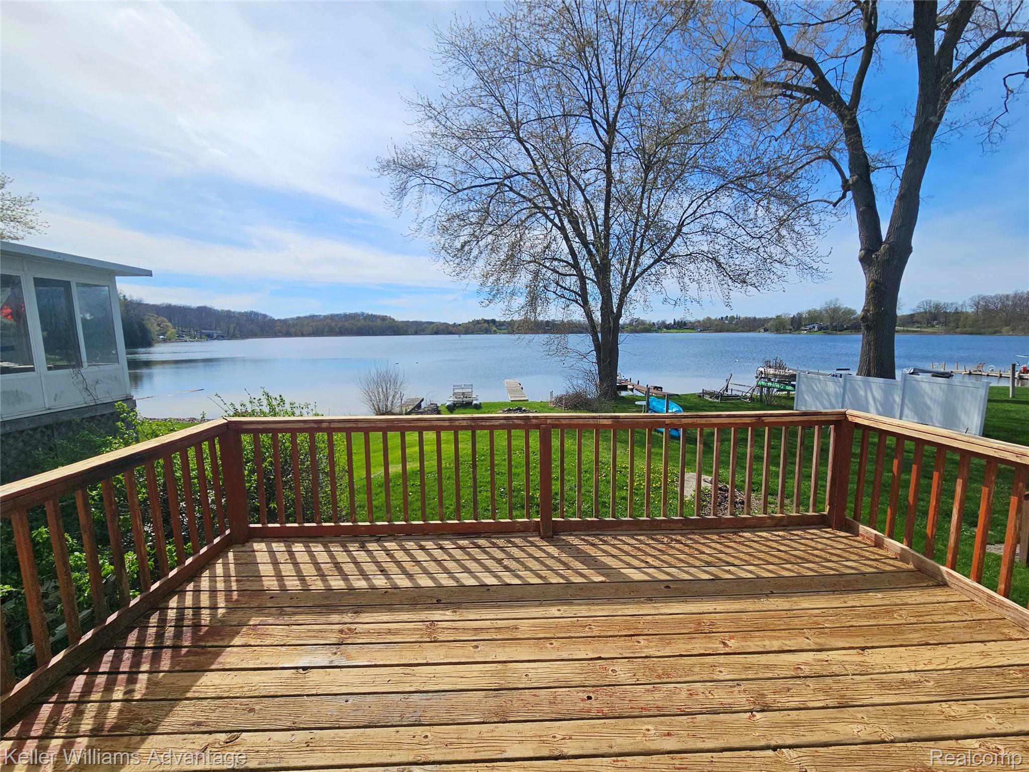2219 Gray Road