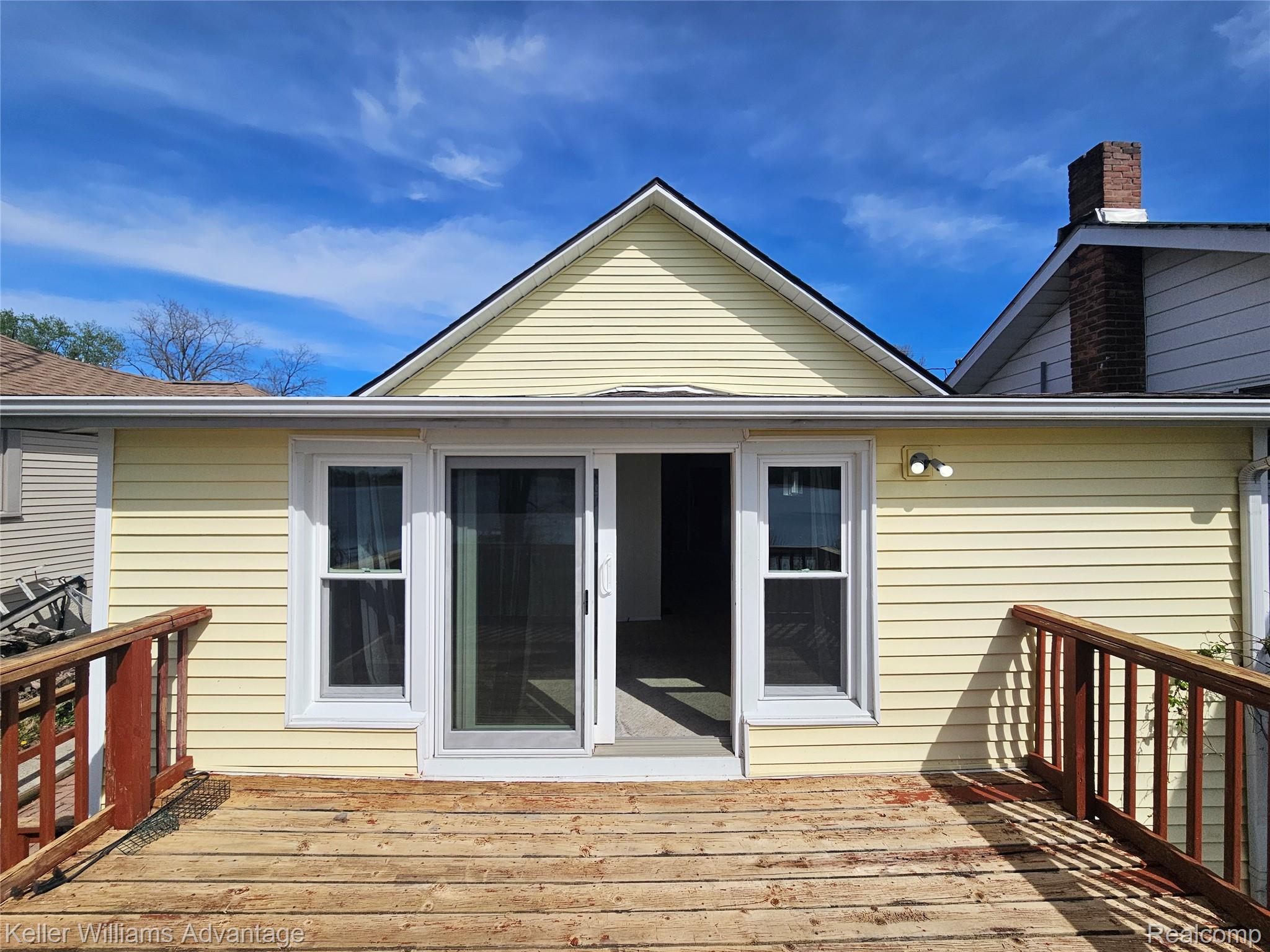 2219 Gray Road