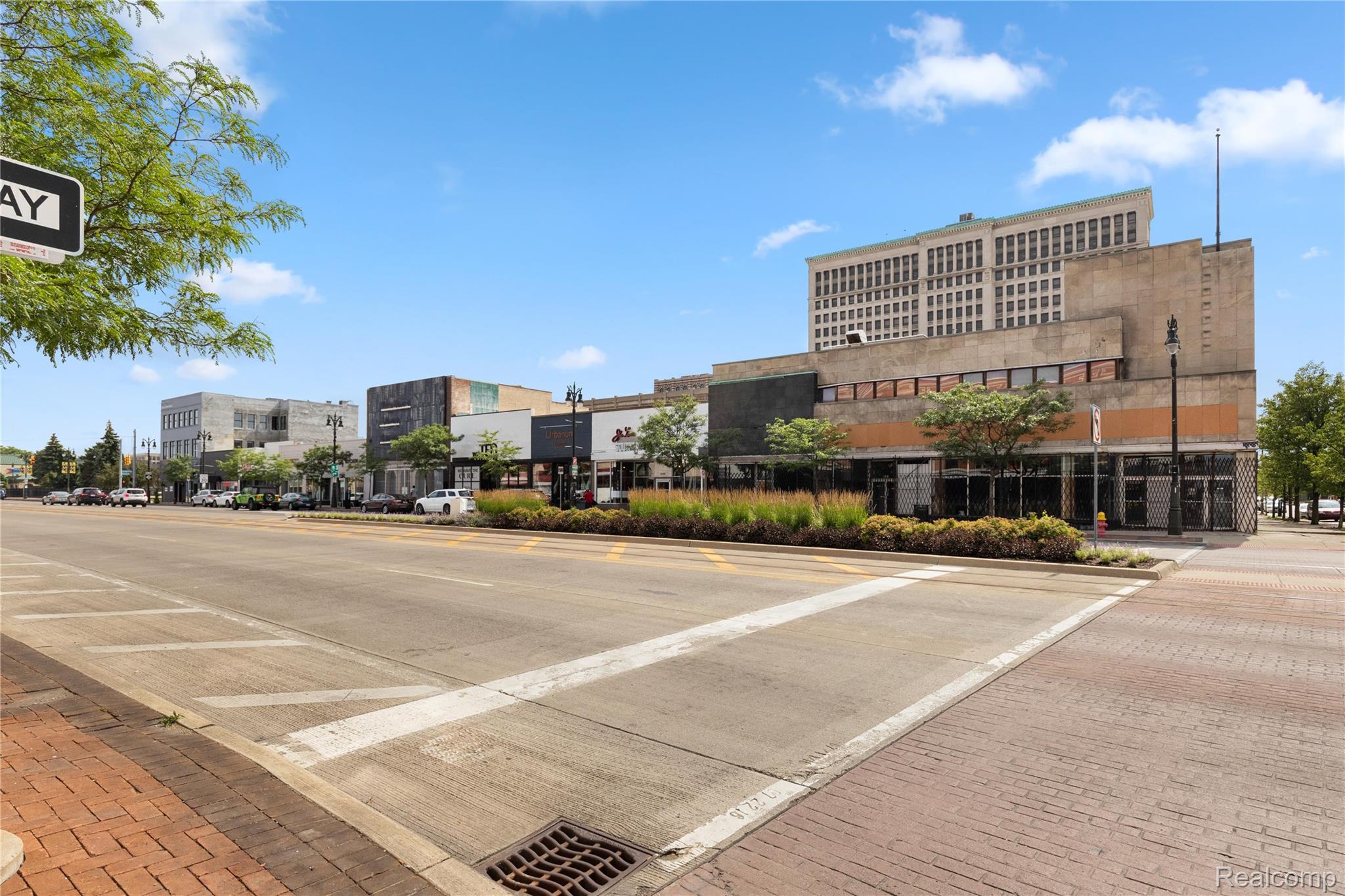 Detroit, Michigan 48206, United States, 2 Bedrooms Bedrooms, ,3 BathroomsBathrooms,Residential,Active,254393