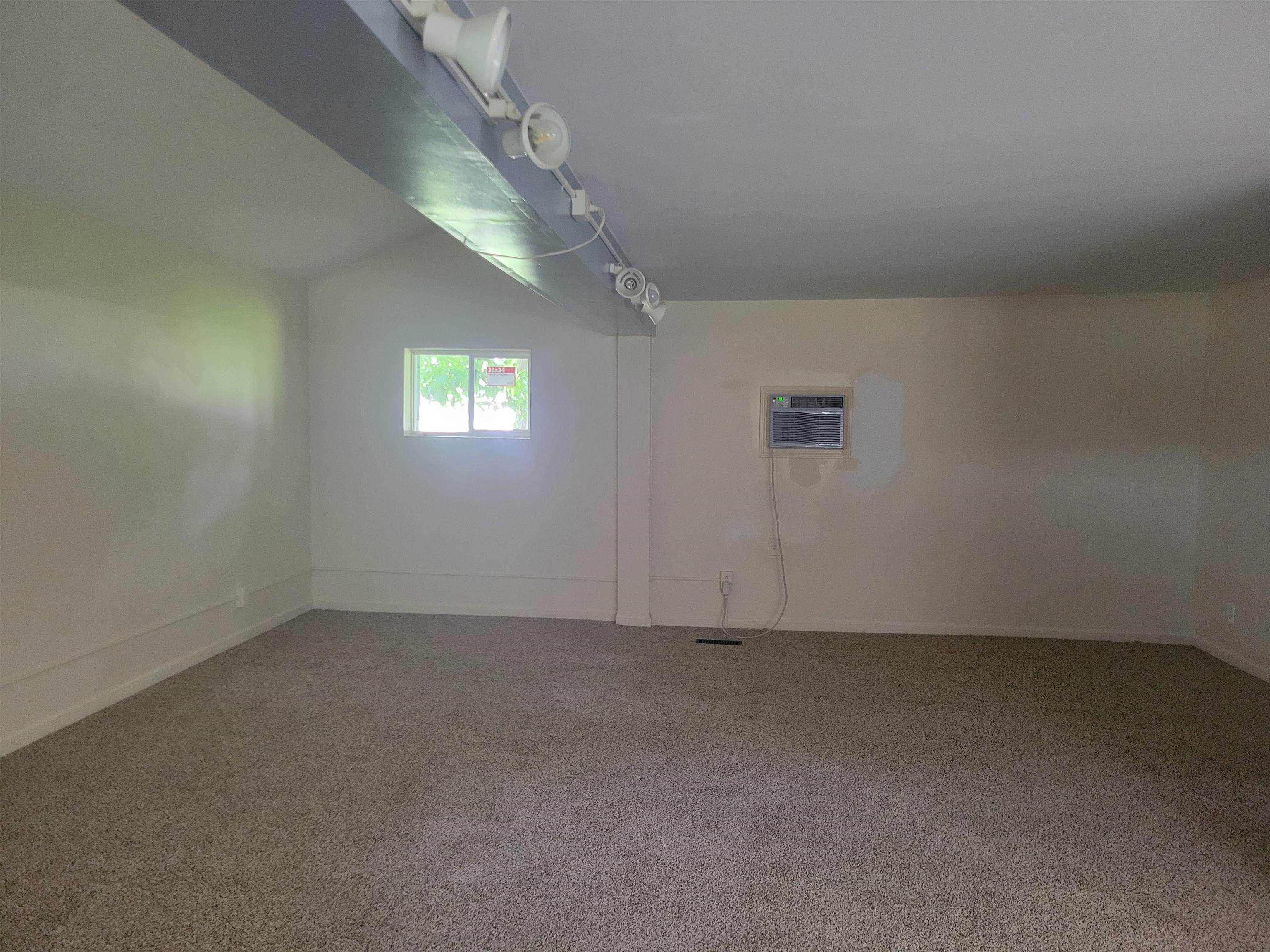 11372 N Linden Road