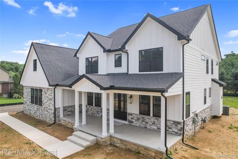 11152 Spruce Point Dr Brighton Township MI 48114
