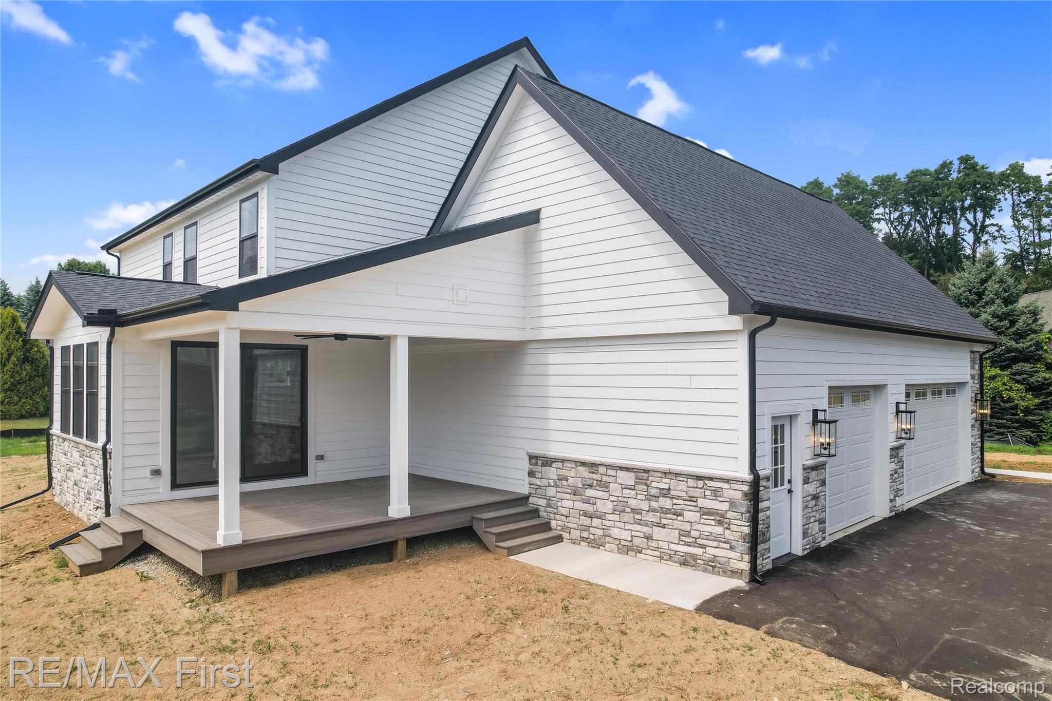 11152 Spruce Point Dr