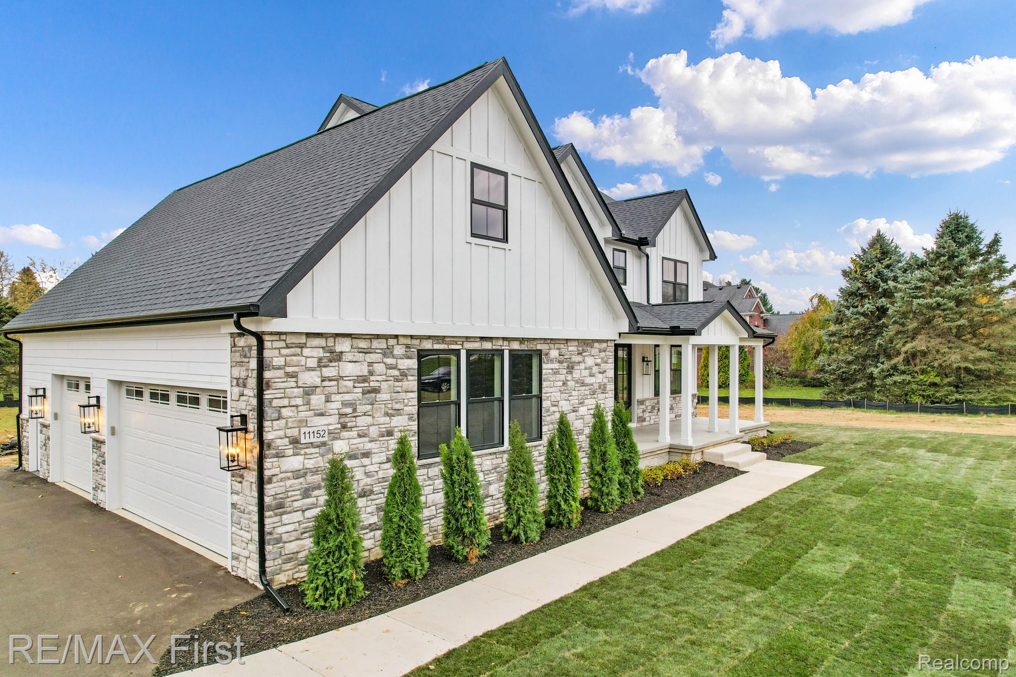 11152 Spruce Point Dr