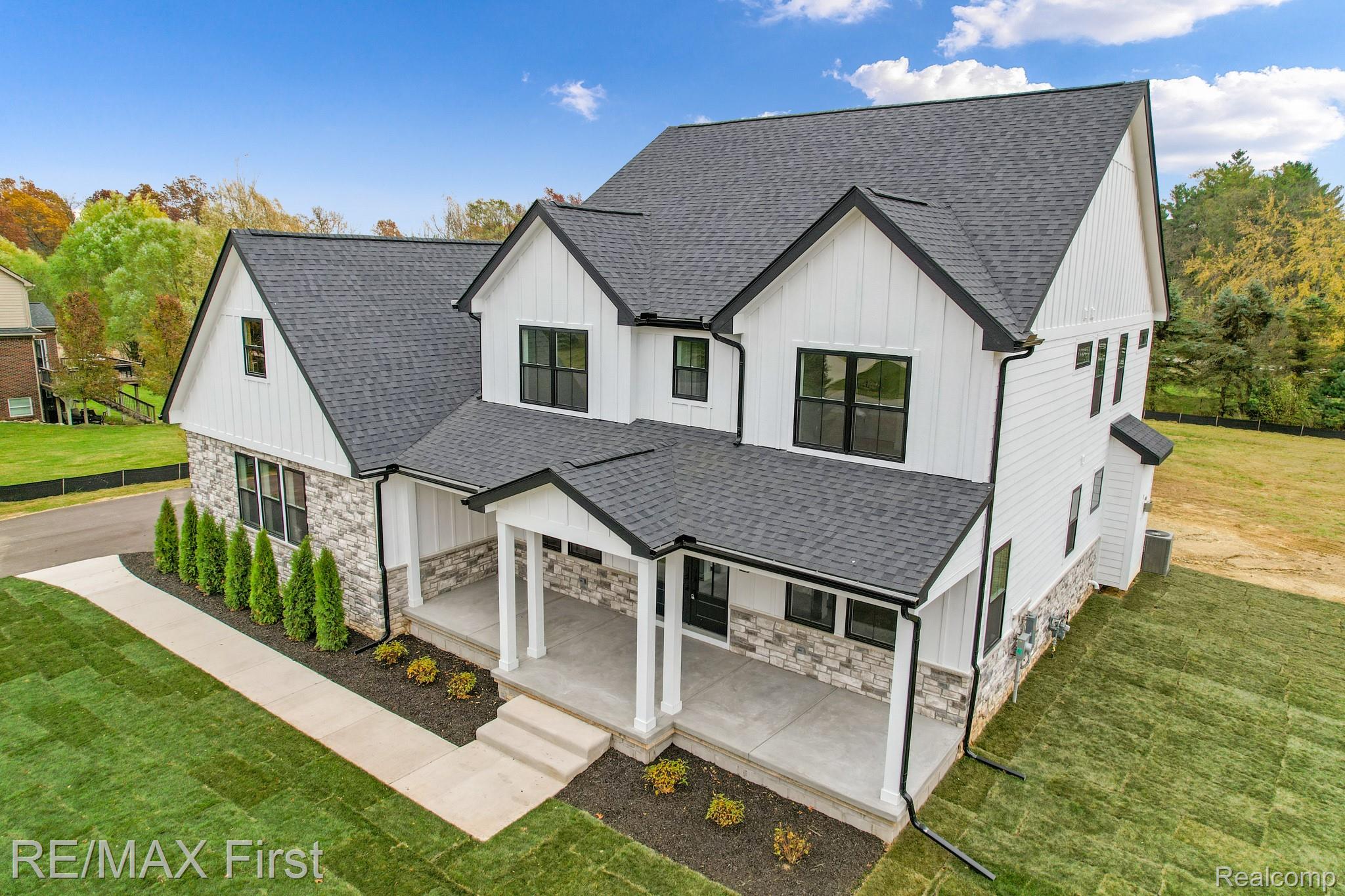 11152 Spruce Point Dr