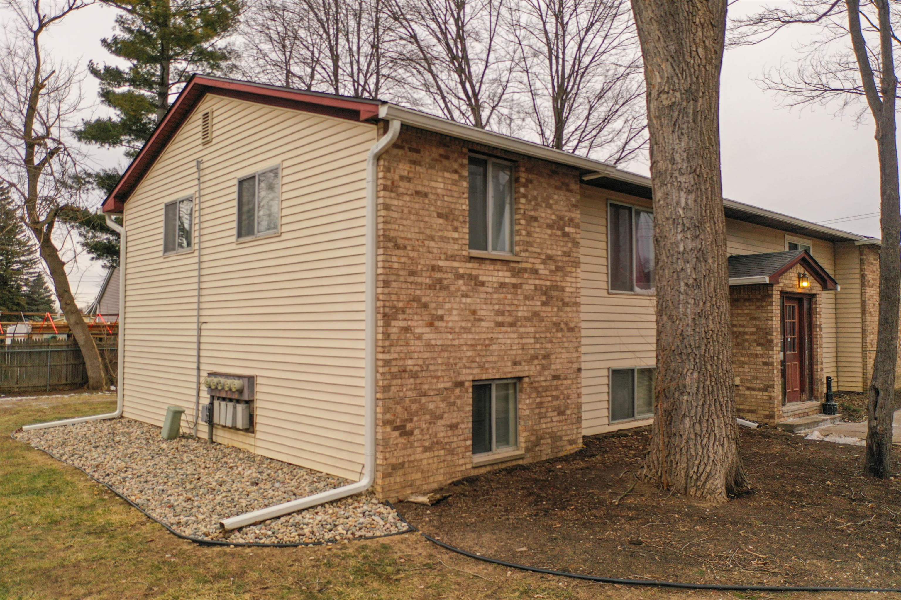 3377 W Vienna Apt. E Road