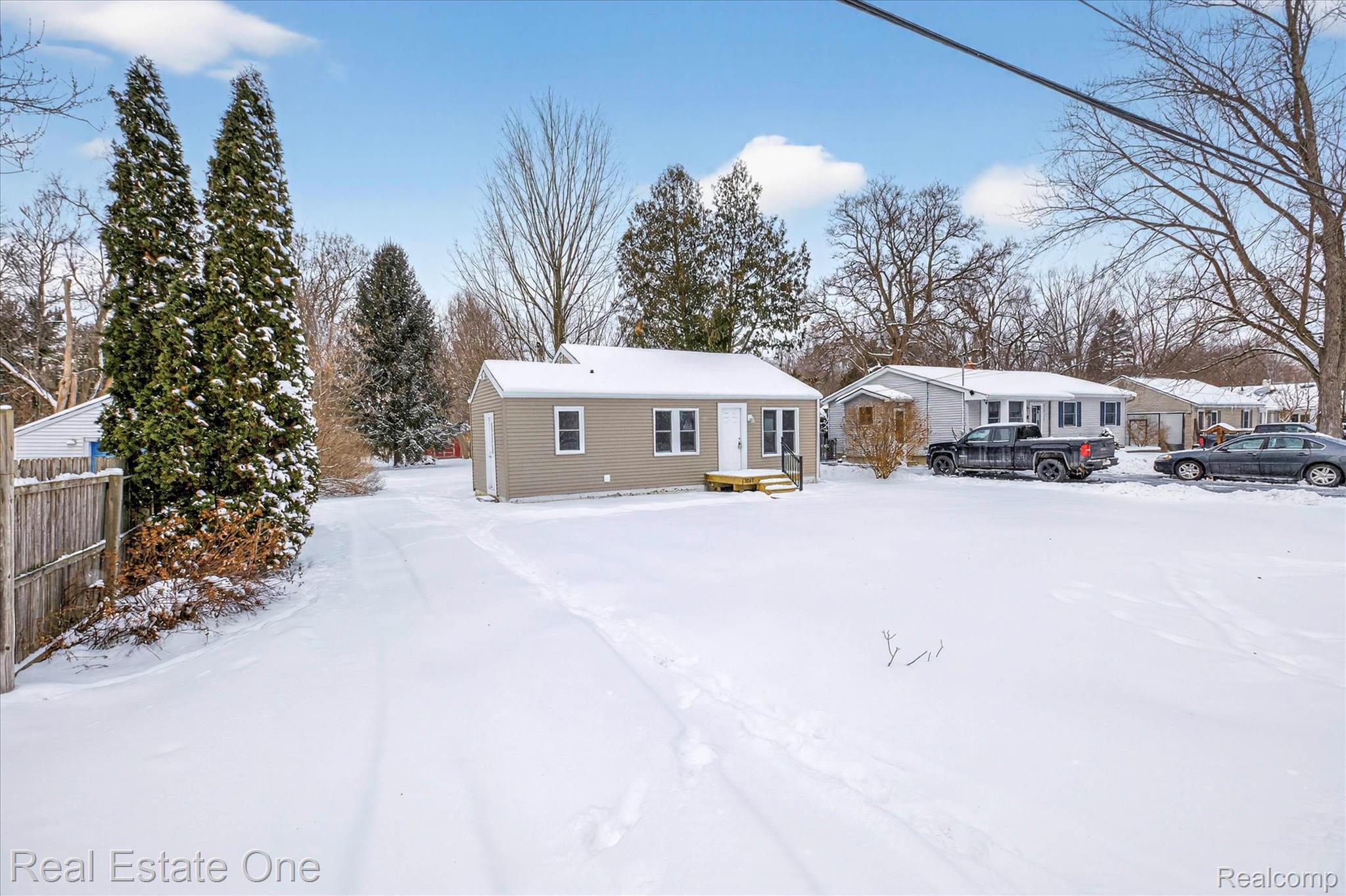 3267 Mills Acres Street