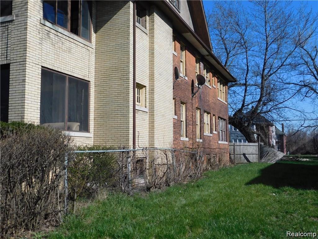 1699 Atkinson Street