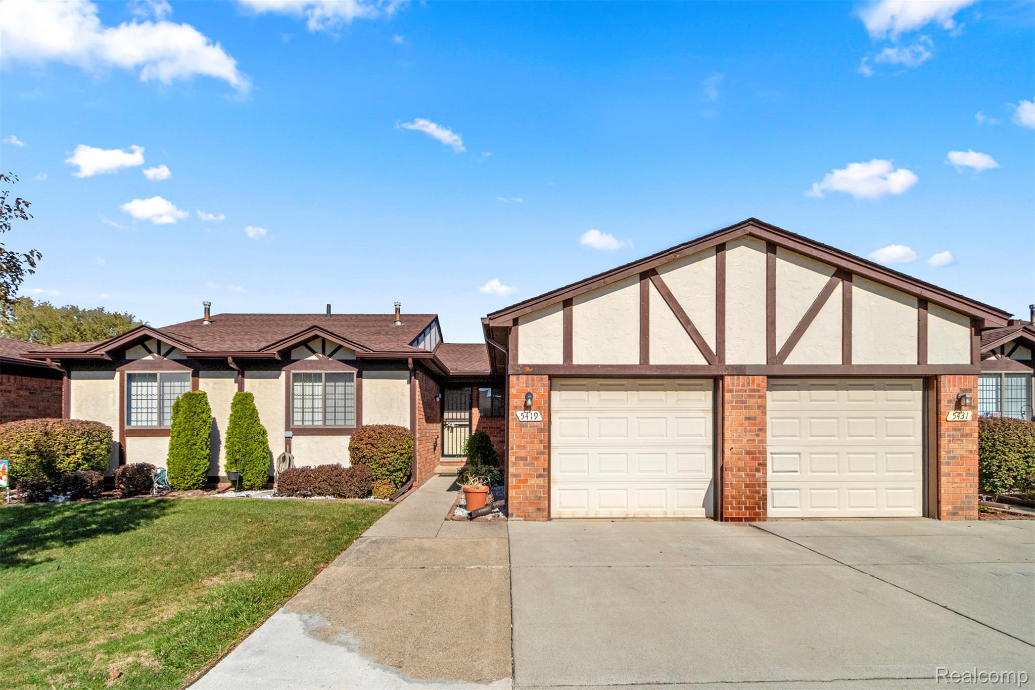 5419 DUKE CT