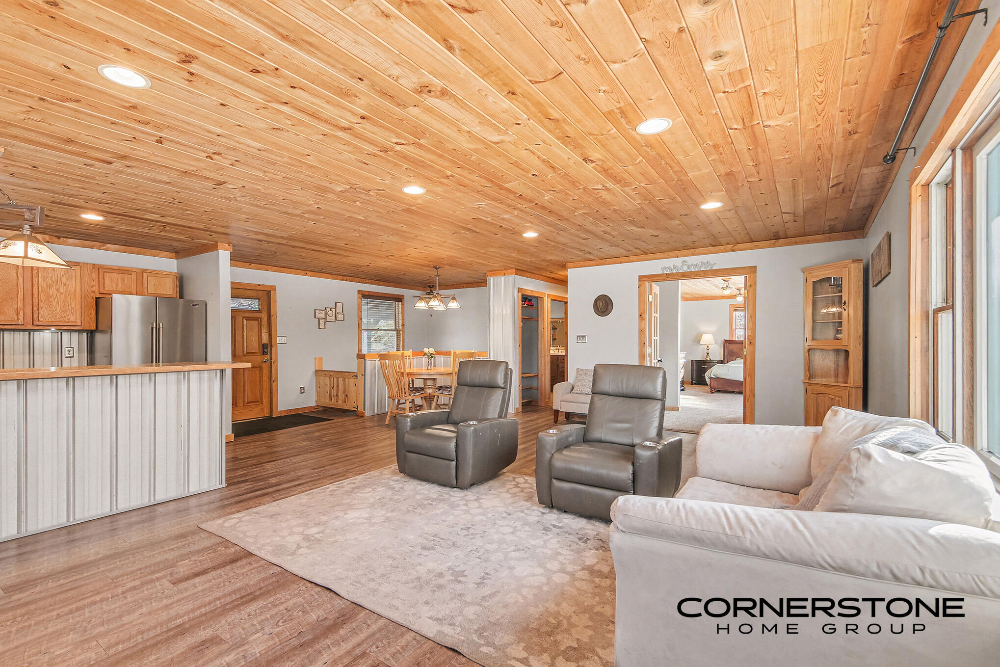 13261 Wabasis Avenue NE