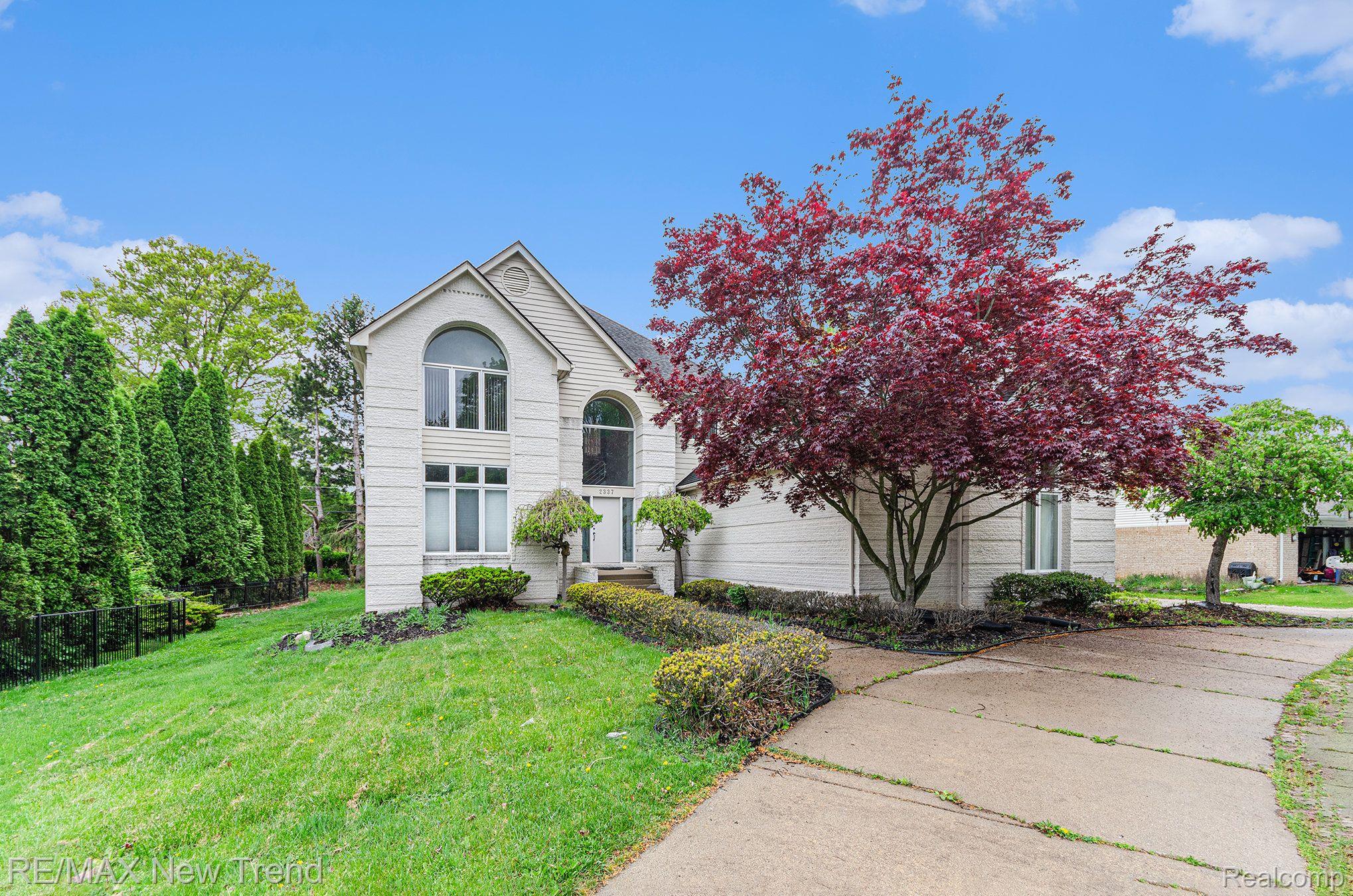 2337 HORSESHOE Drive