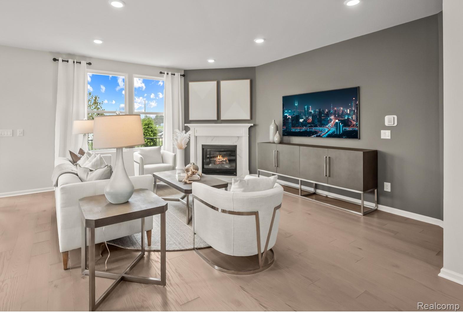 3013 SHEFFIELD Circle