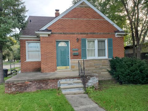 21980 Beechwood Avenue Eastpointe City MI 48021