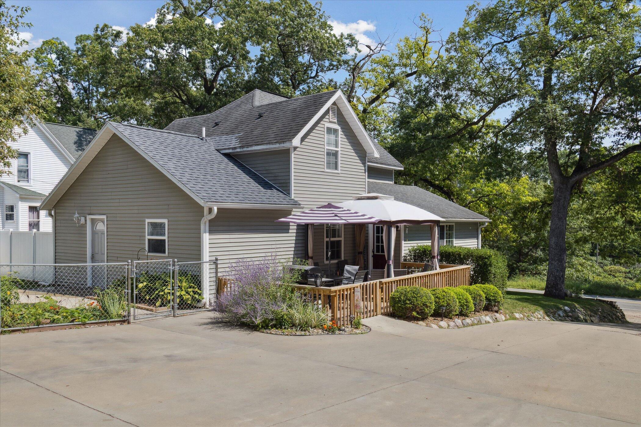 1232 W Main Street