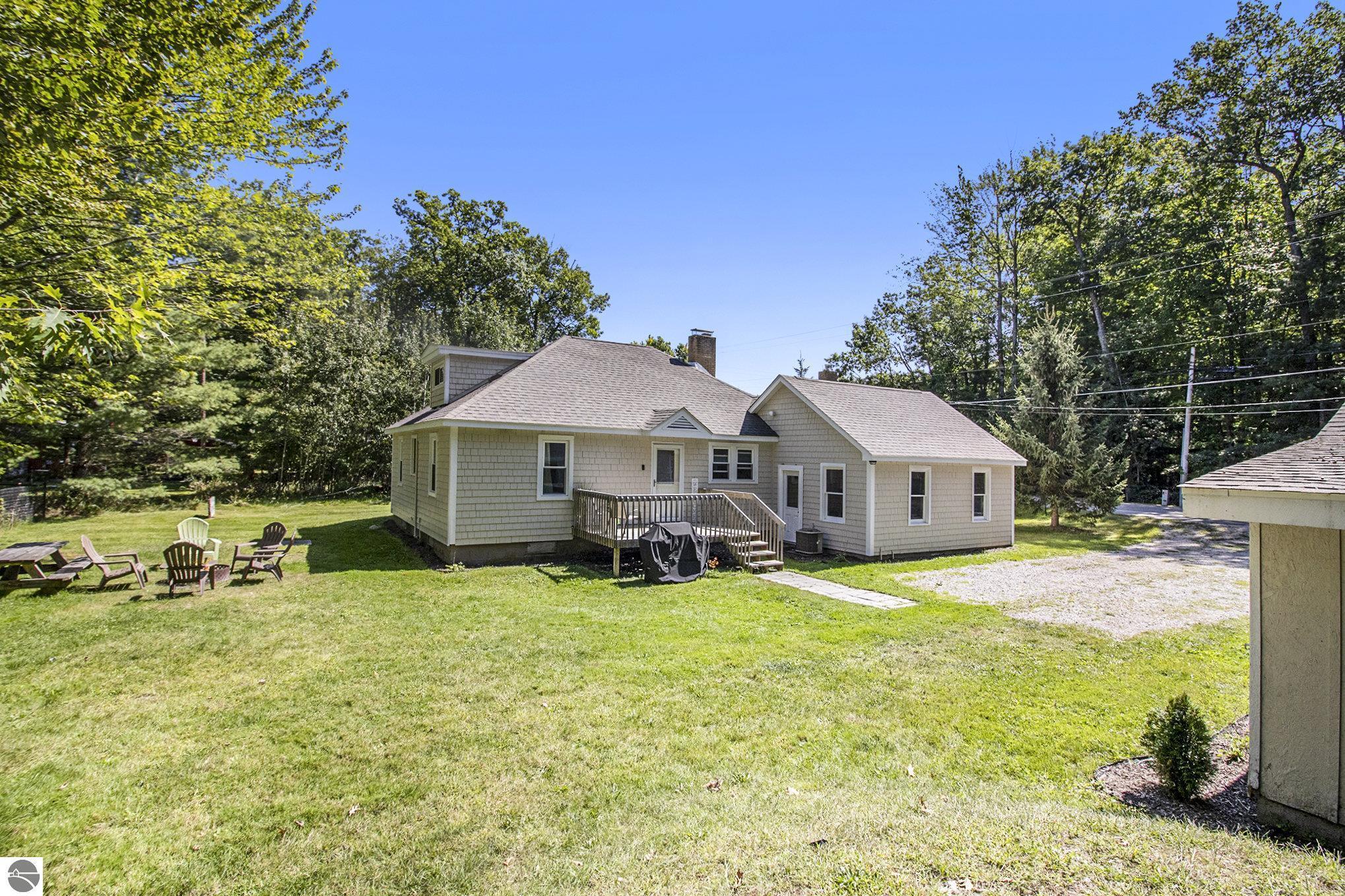 4472 W Higgins Lake Drive