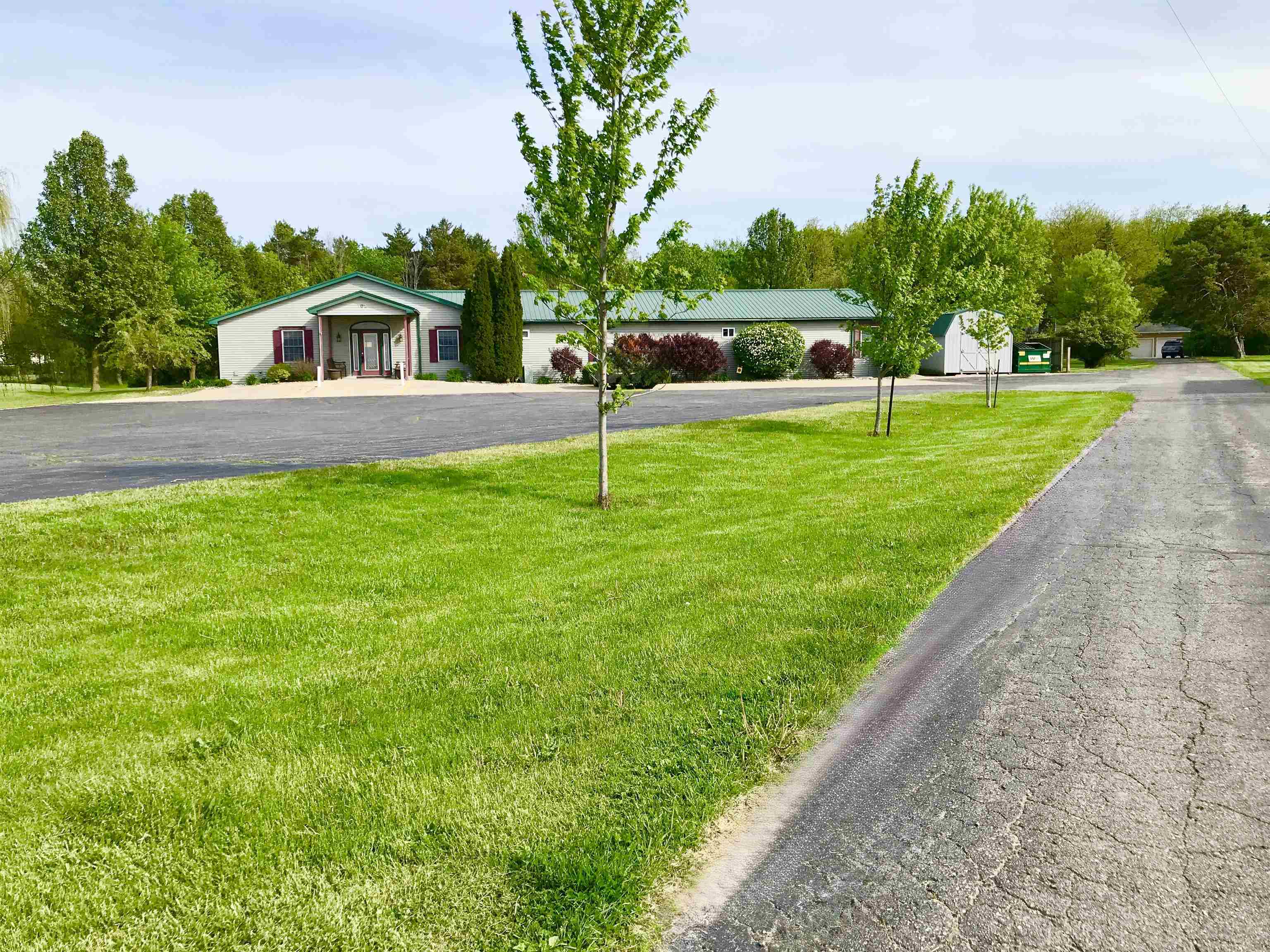 702 & 700 E Remus Road