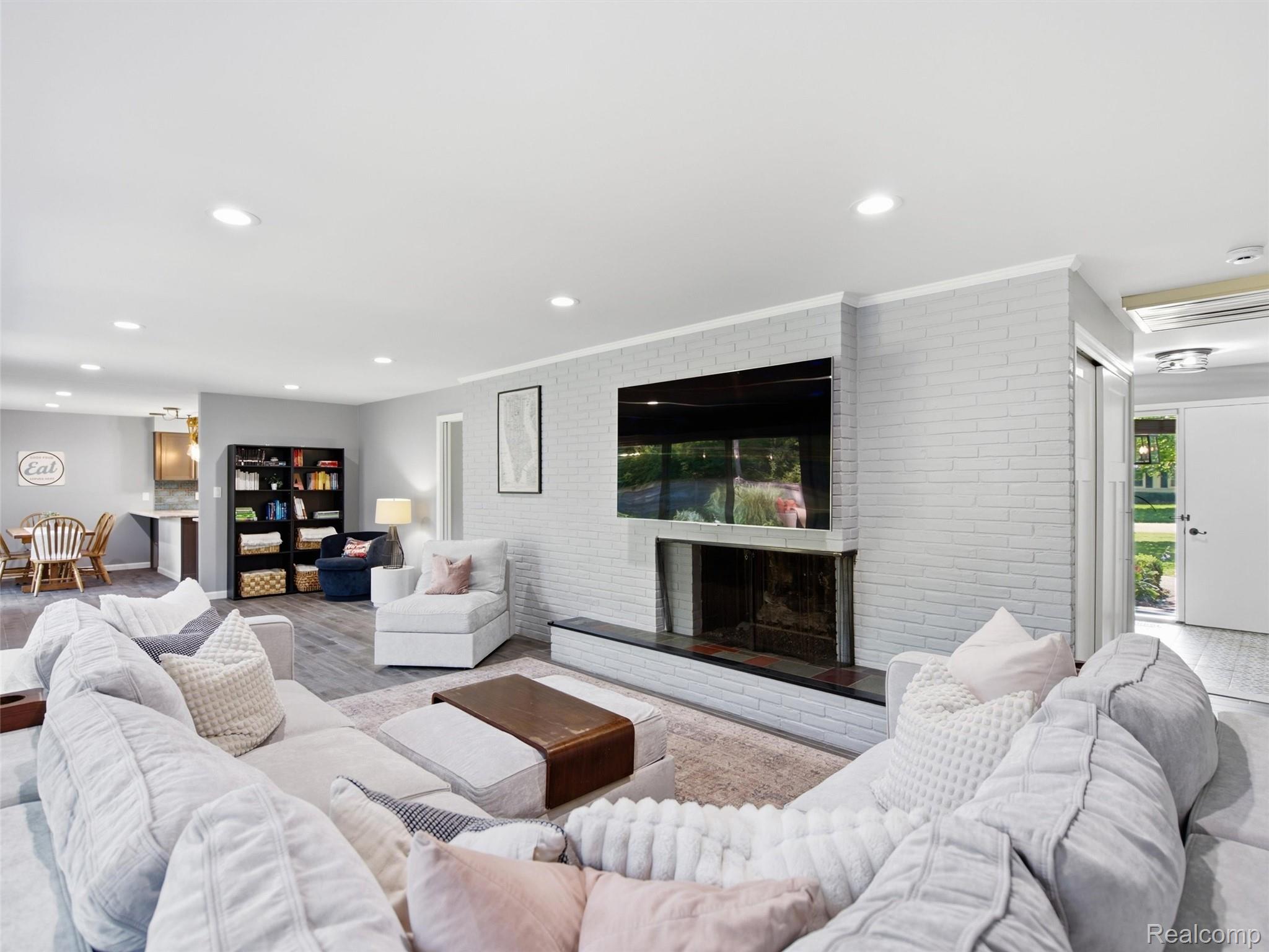 3405 Upton Drive