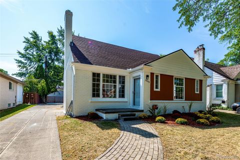 10425 Elgin Avenue Huntington Woods City MI 48070