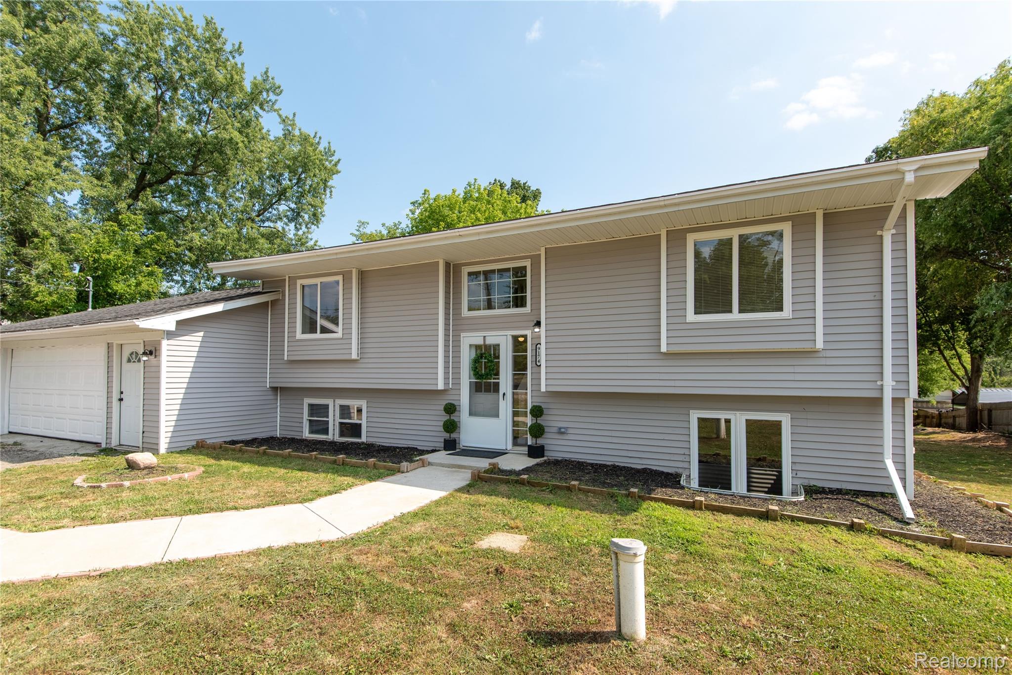 9174 Perry Road