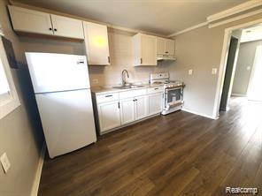 32655 Grand Traverse Street