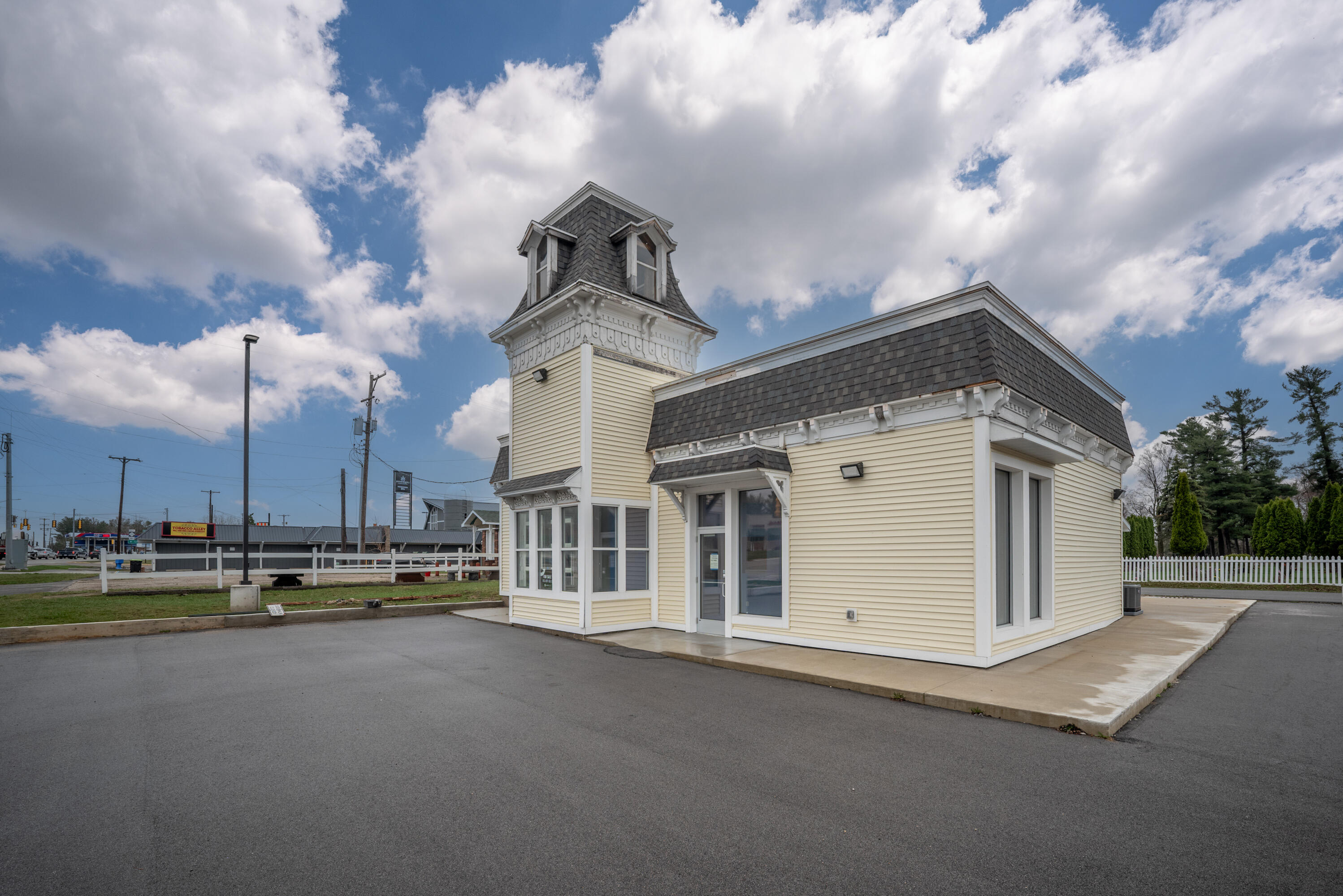 508 E Houghton Avenue