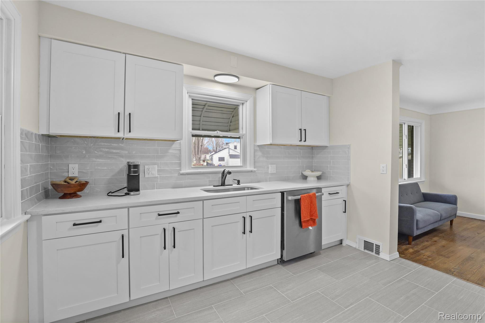 23592 Buckingham Street