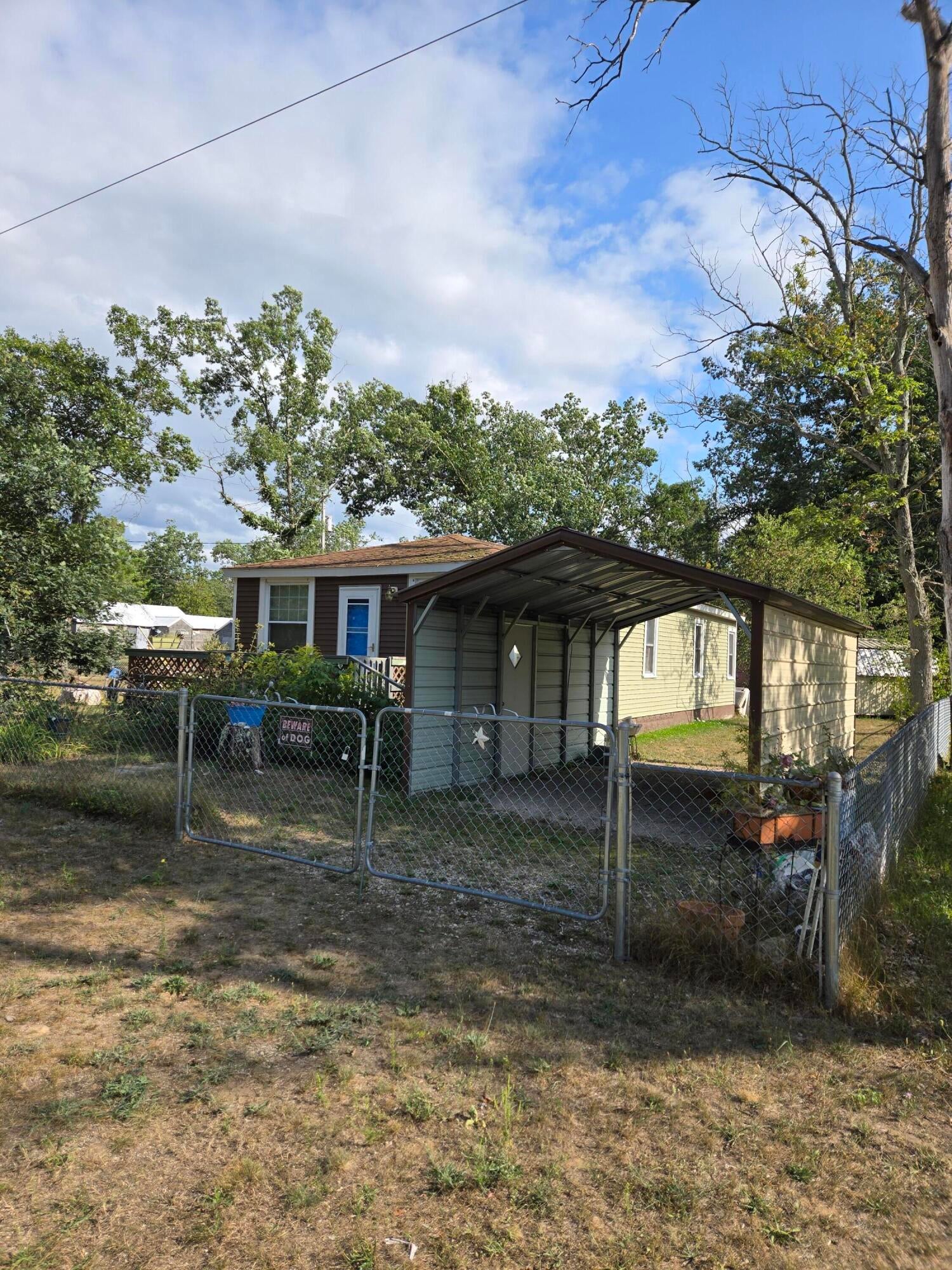 113 E Unity Drive