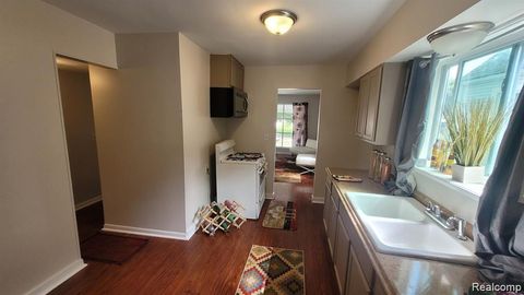 Tiny photo for 606 E MILTON Avenue, Hazel Park City, MI 48030 (MLS # 20251051696)