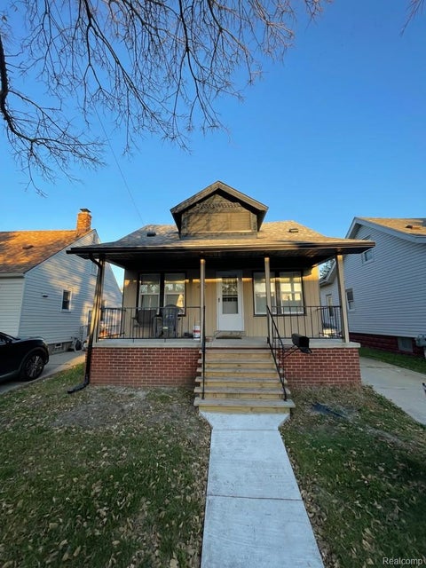 Photo of 4950 Palmer Street, Dearborn City, MI 48126 (MLS # 20261085620)