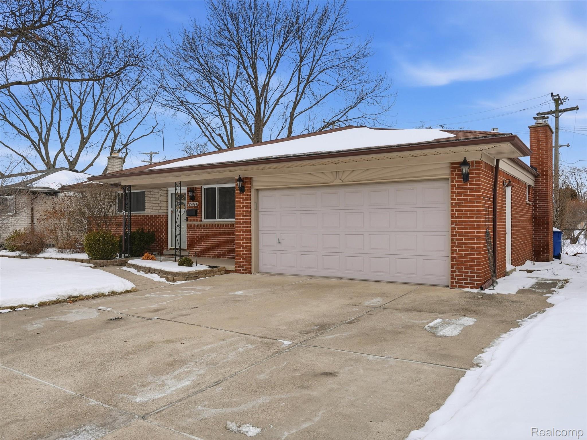 27944 Flanders Avenue