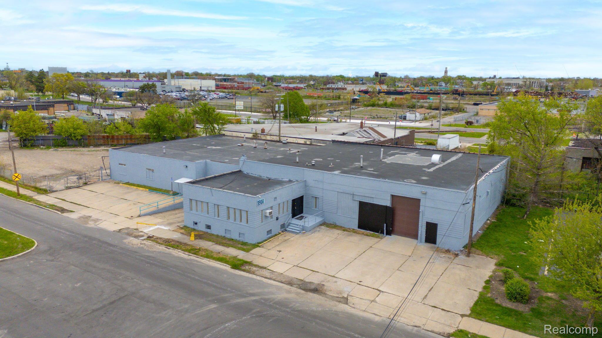 9900 NORTHLAWN Street