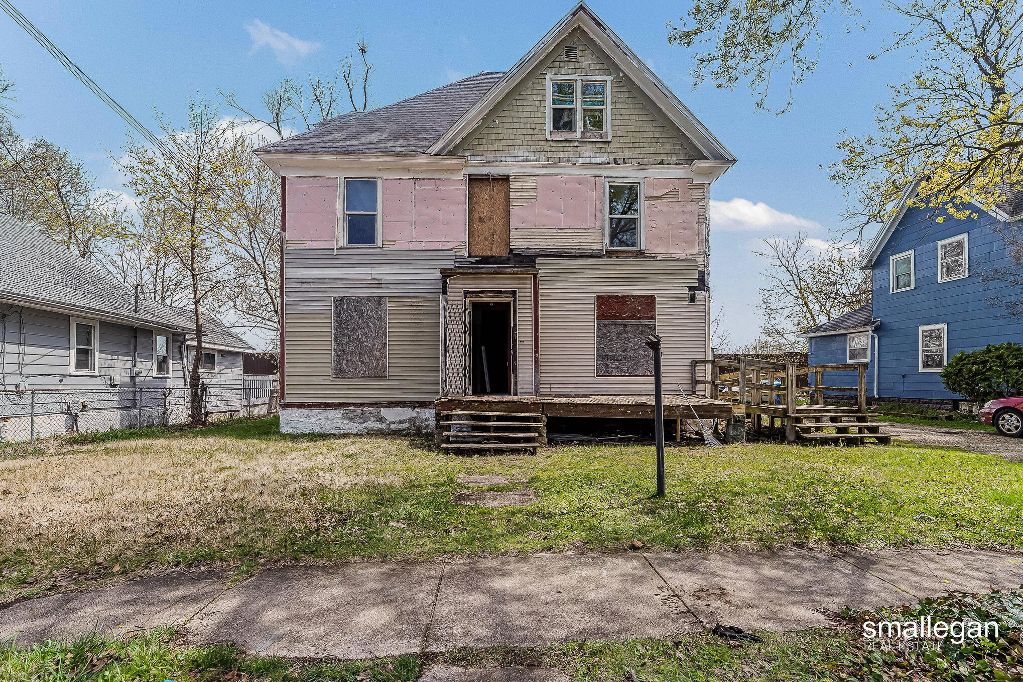 821 Clarence Street
