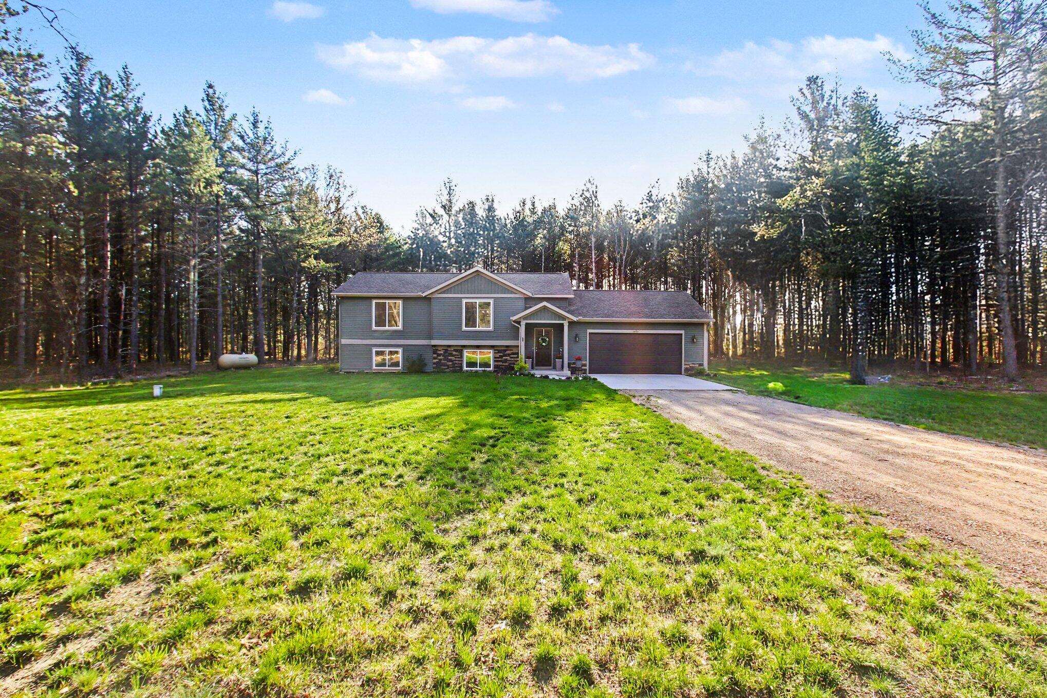 1671 Pineland Path