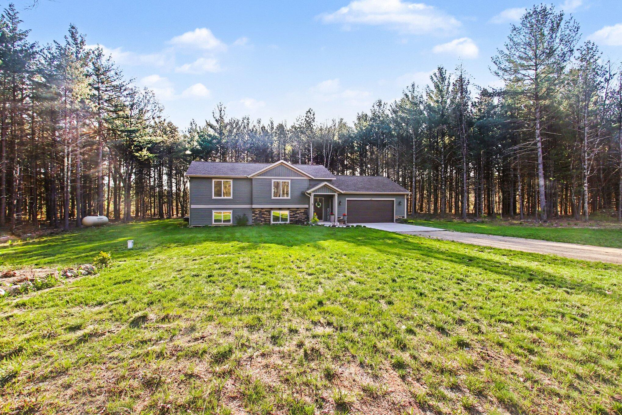 1671 Pineland Path