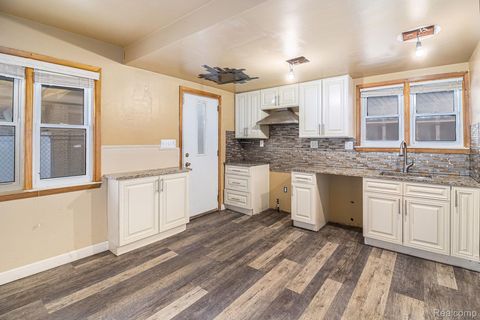 Tiny photo for 20140 Marlowe Street, Detroit City, MI 48235 (MLS # 20261015041)