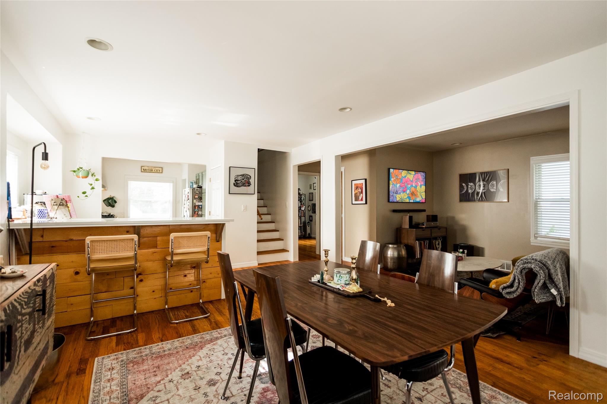 257 W Chesterfield Street