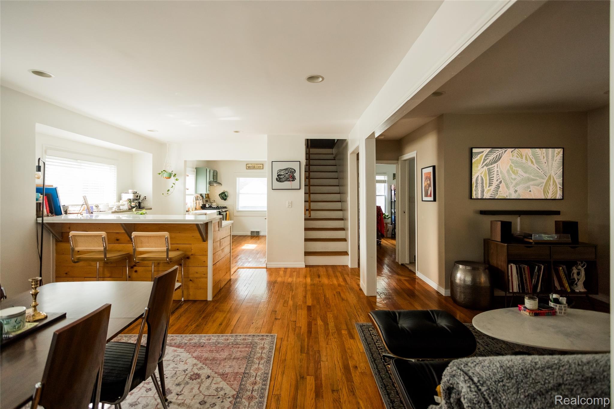 257 W Chesterfield Street