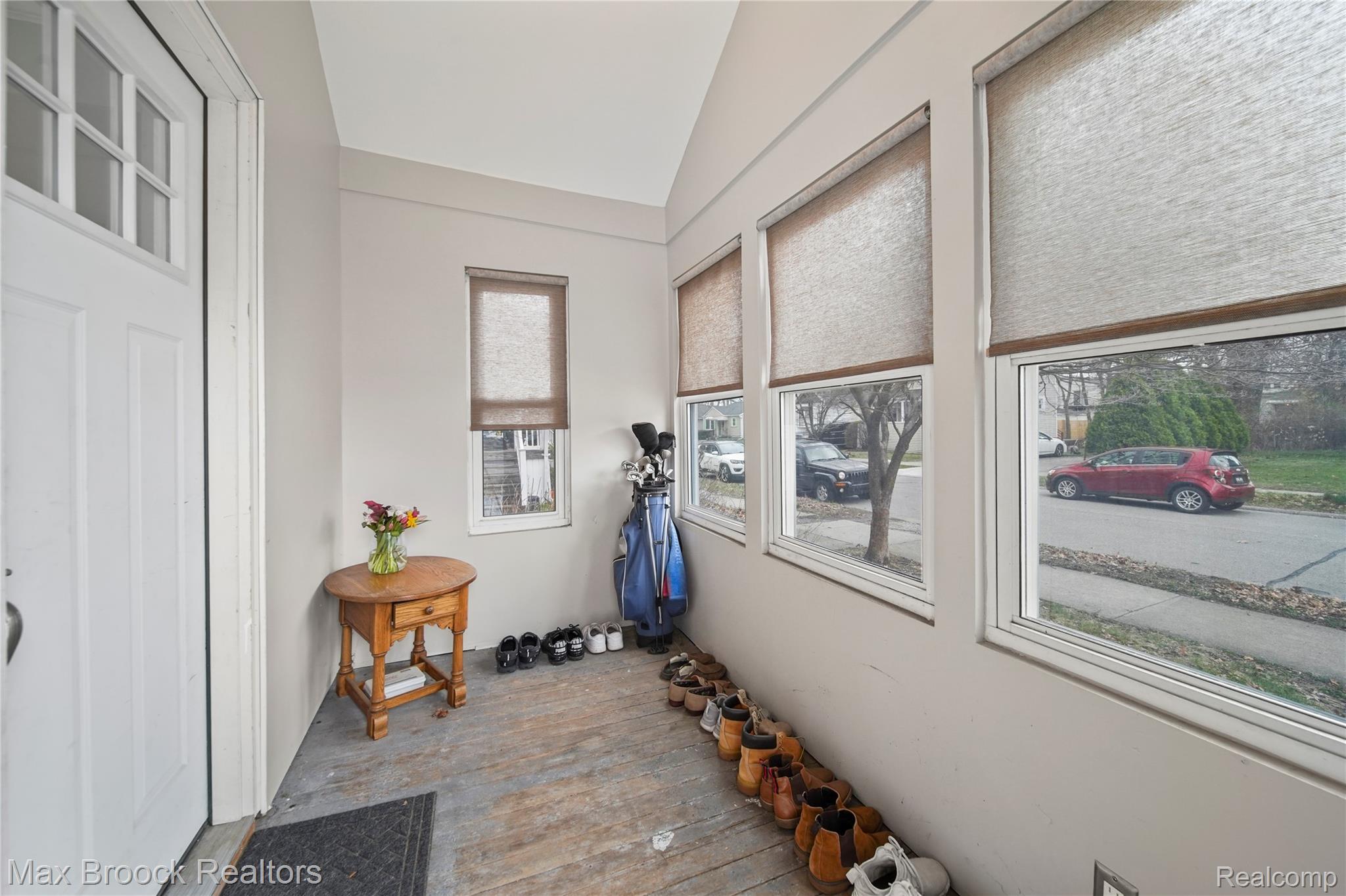 595 E Drayton Street