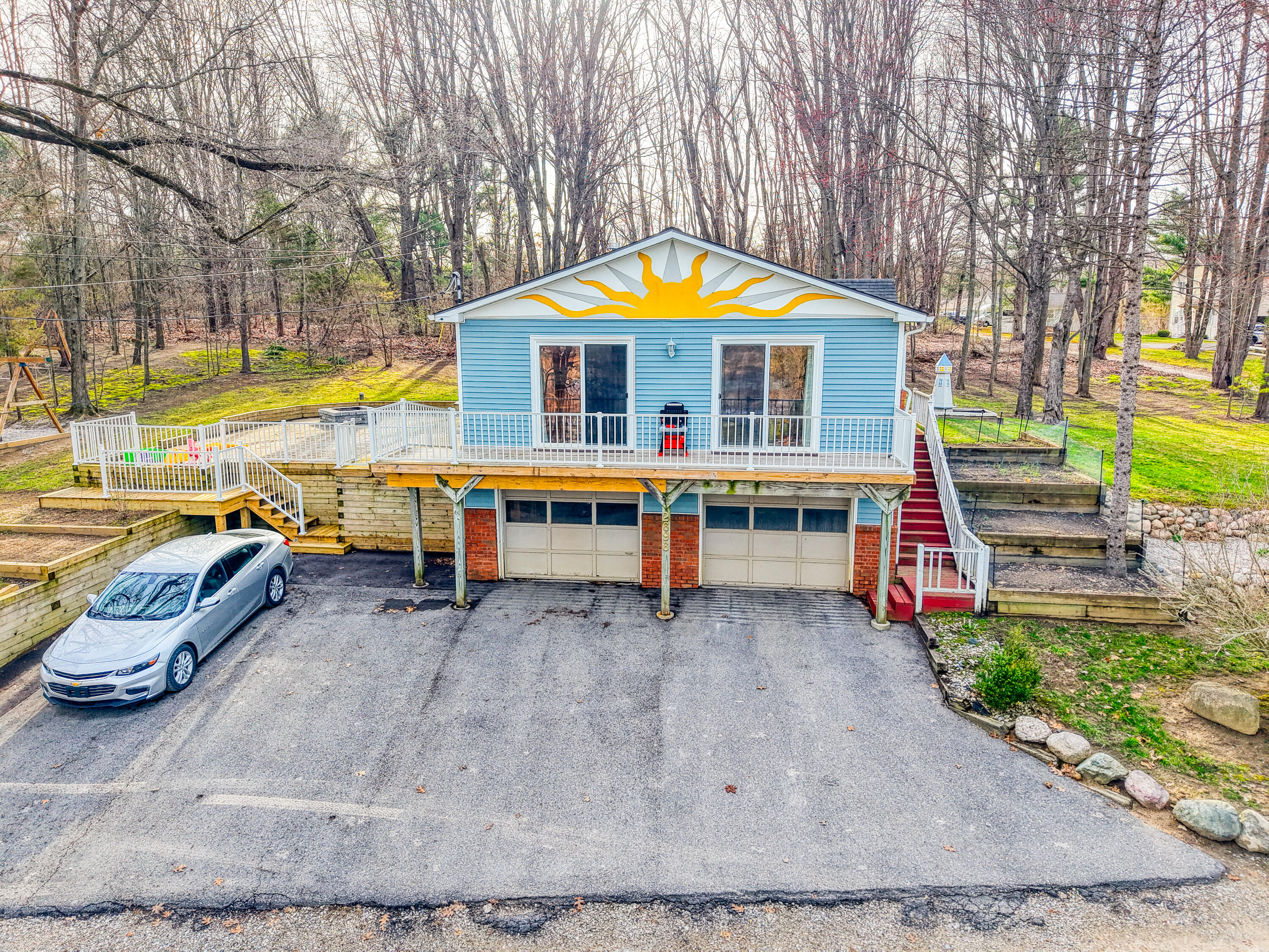 2696 Universal Drive