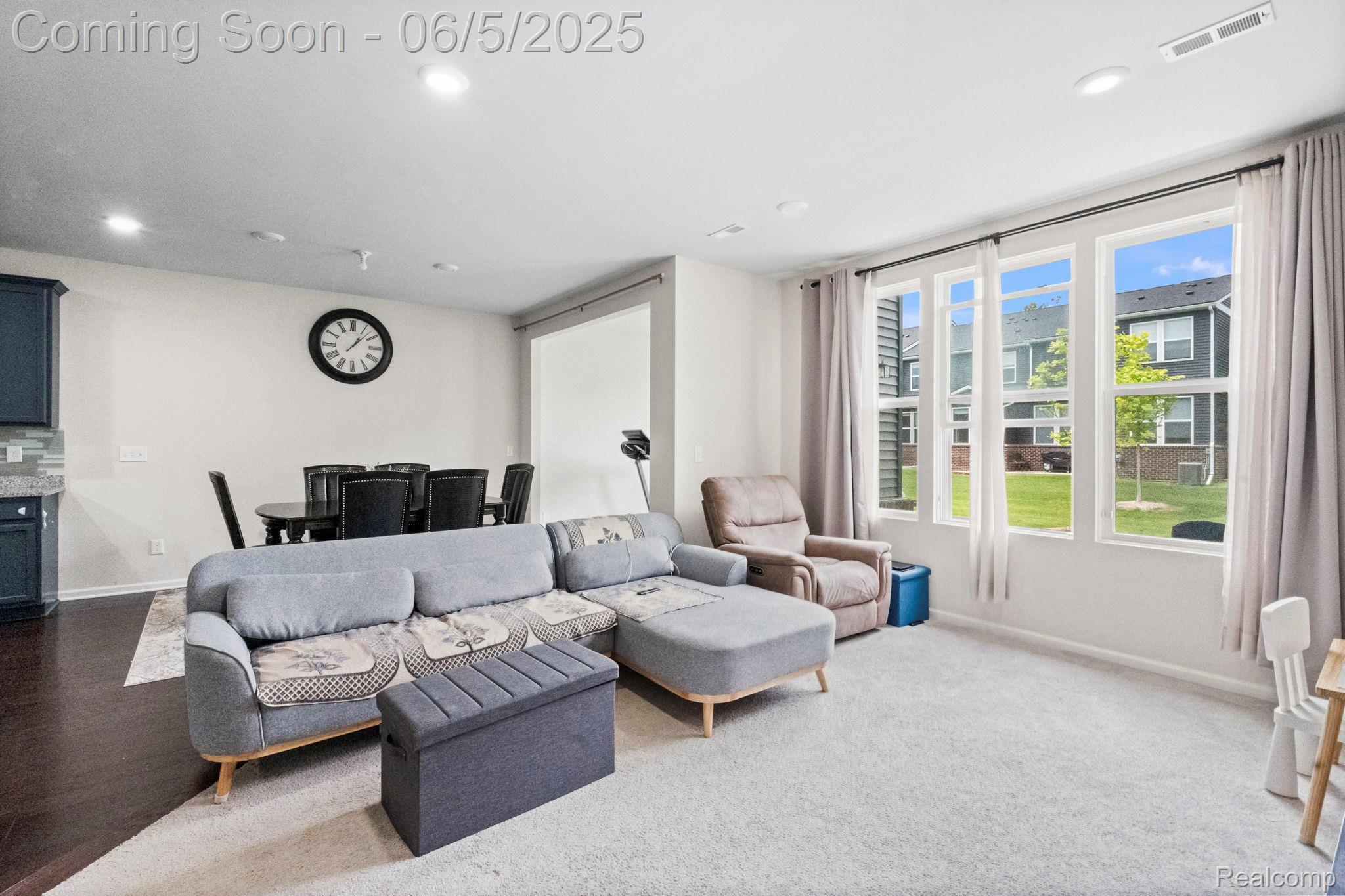 4782 Broomfield Way