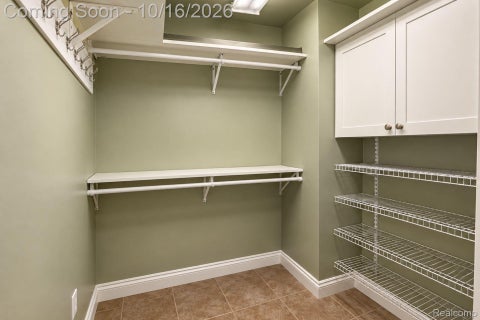 Tiny photo for 2309 Walton Boulevard #38, Rochester Hills City, MI 48309 (MLS # 20261083201)